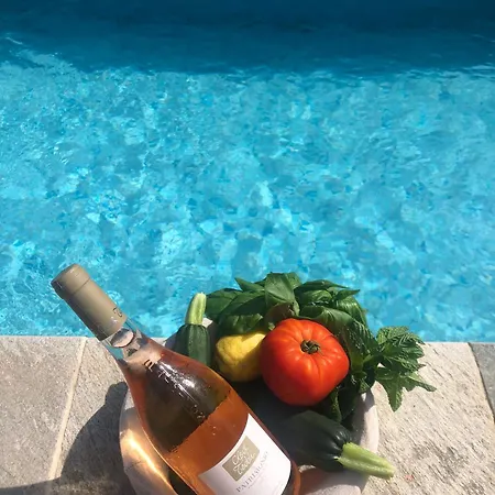 Charming Villa, Private Pool Semesterbostad *