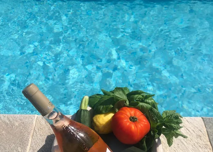 Charming Villa, Private Pool 펜션 *