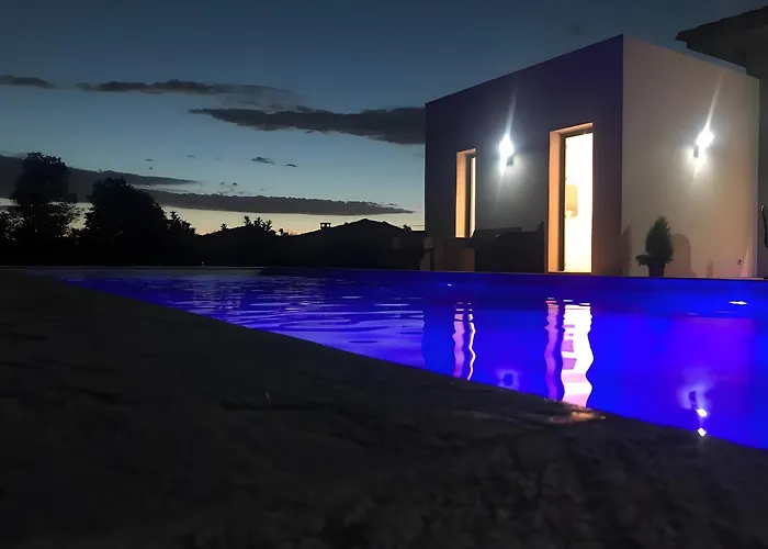 度假居 Charming Villa, Private Pool Barbaggio